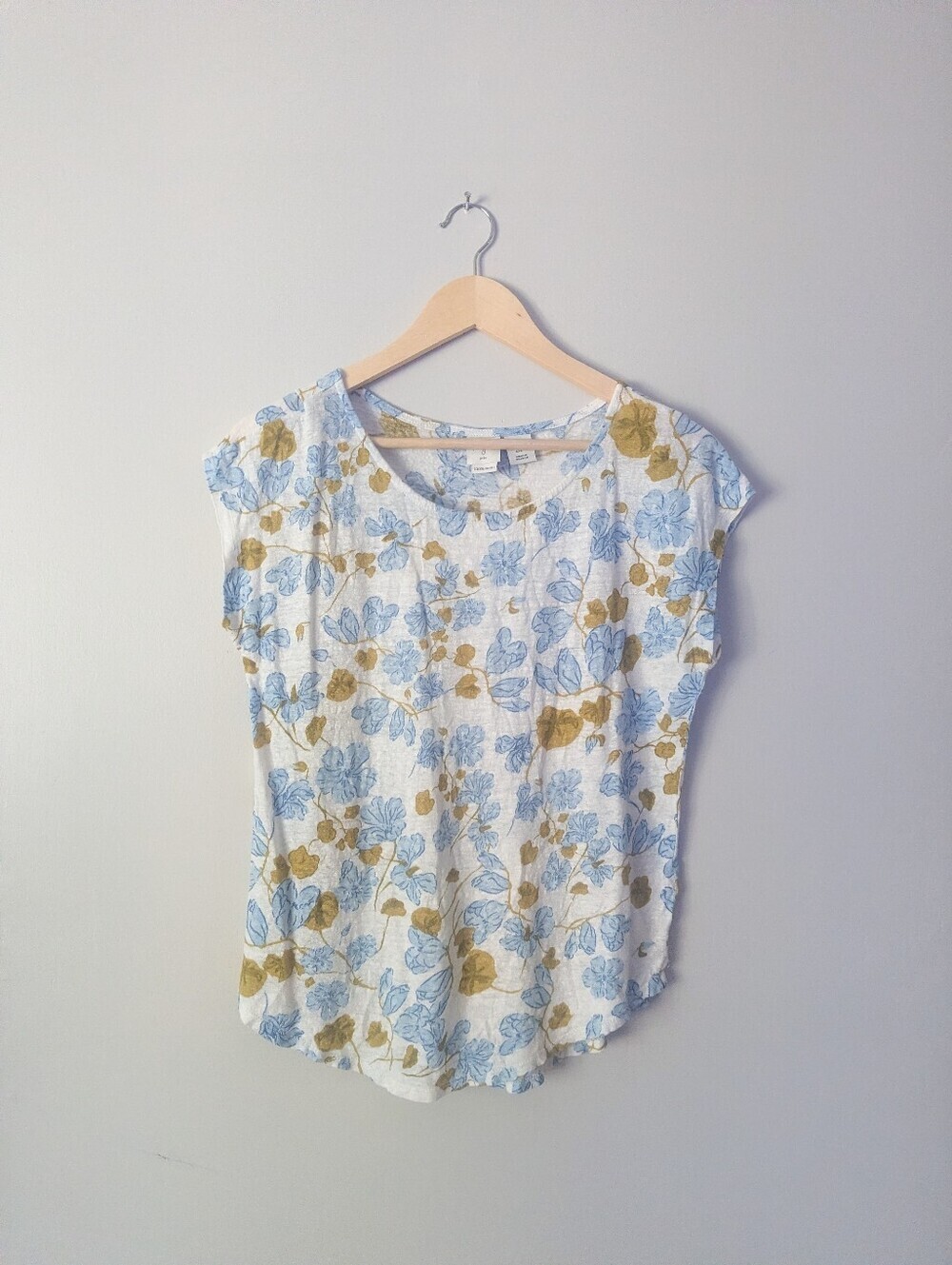 Joie 100% Linen Baby Blue Floral Tee